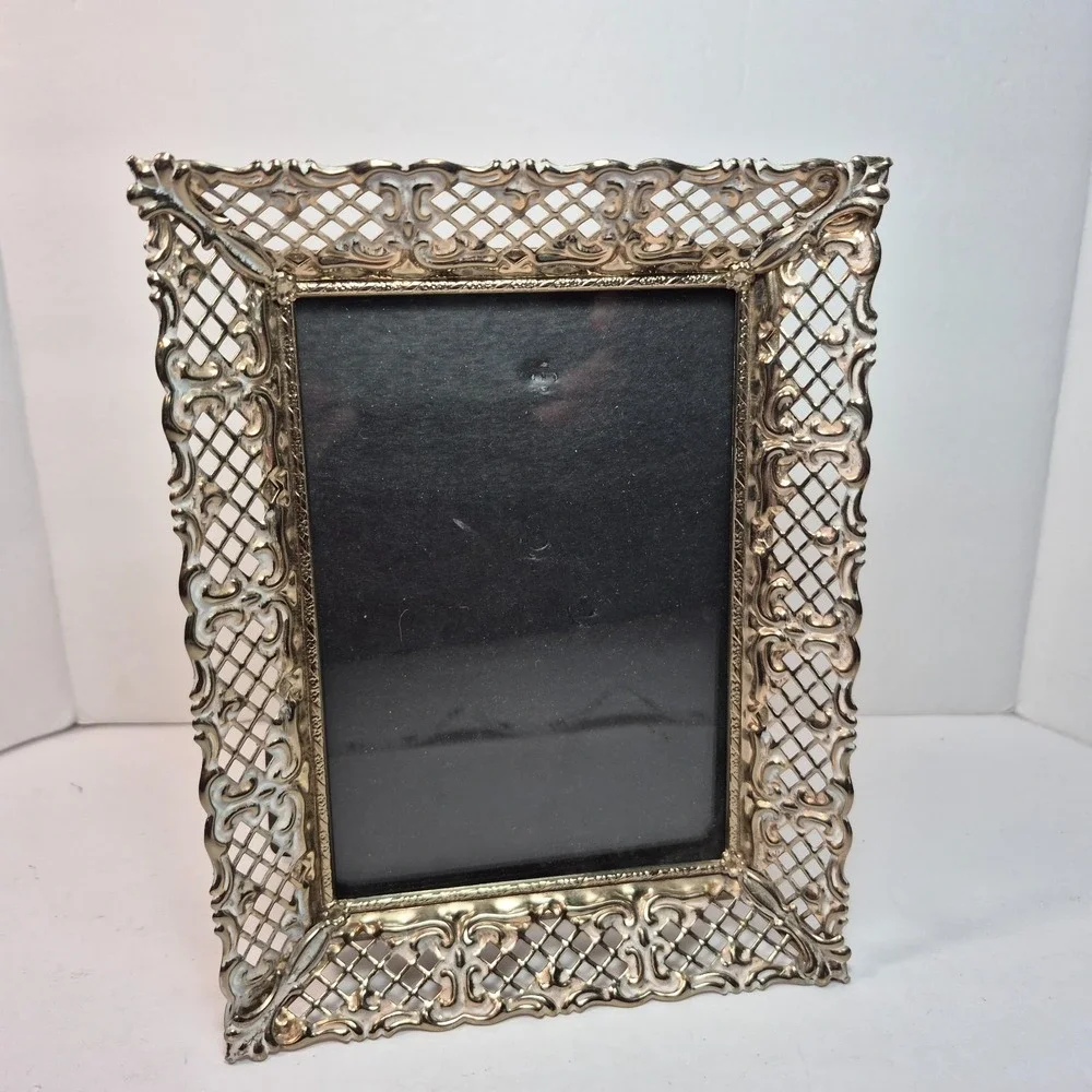 Vintage Ornate 5x7 Gold w/ White Accents Filigree Picture Frame Easel Back MCM